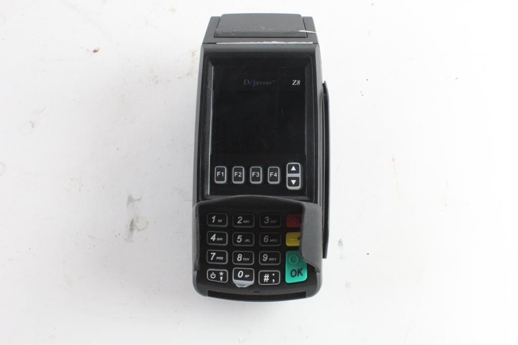 Dejavoo Z8 credit card terminal with keypad and display